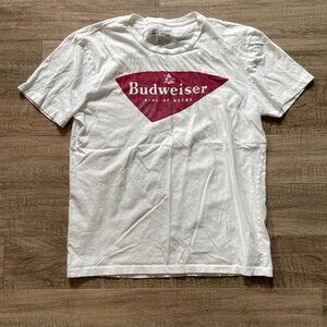 BUNDLE & SAVE! Men's LUCKY BRAND Budwiser tee, size M